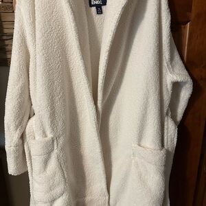 Lands' End Soft White Sherpa Bathrobe NWT